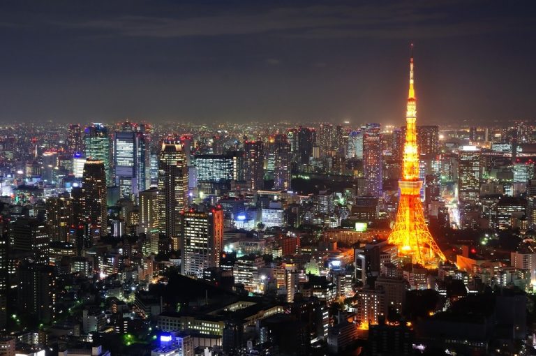 Tokyo tower at night